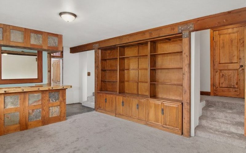 Puertas de madera de interior de roble instaladas en una vivienda de Soria