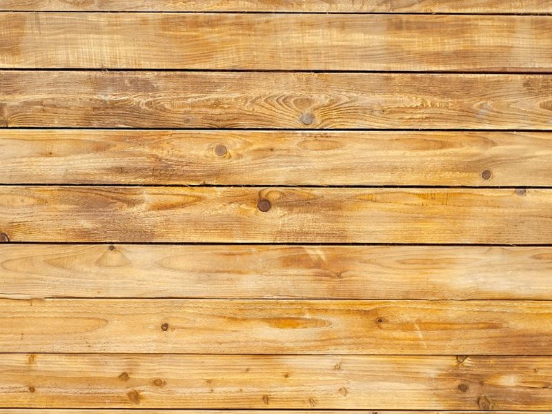 Parquet vinílico SPC resistente al agua instalado en una vivienda de Ágreda